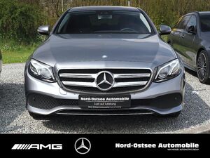 MERCEDES-BENZ E 200 Avantgarde NAVI KAMERA TOTWINKEL LED SHZ