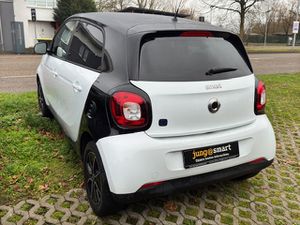SMART EQ forfour Navi LM SHZ KlimaA