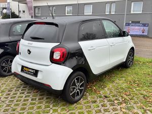 SMART EQ forfour Navi LM SHZ KlimaA