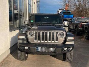 Jeep Wrangler Sahara Overland 2 türig 1 Hand