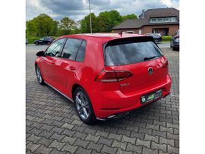 VW Golf VII Highline/RLINE 1.5 TSI 6Gang*ACC*NAV*PTS