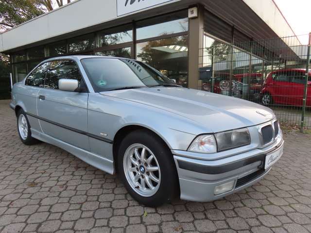 BMW 316 i Coupé Exclusiv Edition *nur 108 TKM*Leder*eSD