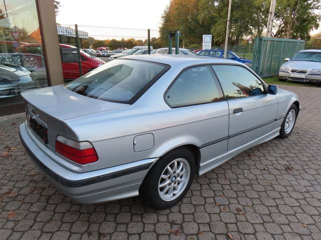 BMW 316 i Coupé Exclusiv Edition *nur 108 TKM*Leder*eSD