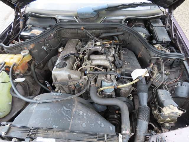 Mercedes-Benz E200 D W124 *H-Kennzeichen*HU neu*Klima*5-Gang*3.Hand*