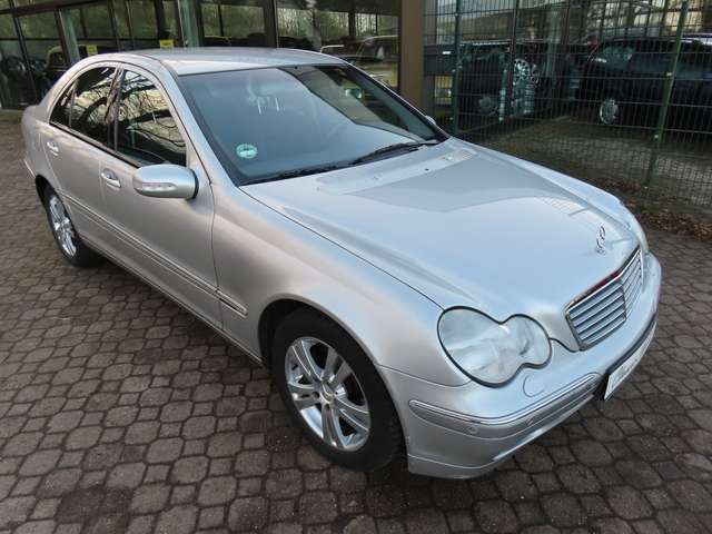 Mercedes-Benz C240 640w