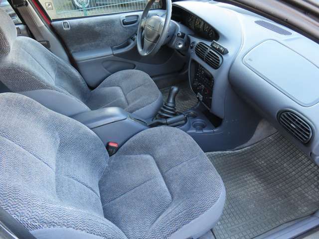 Chrysler Stratus