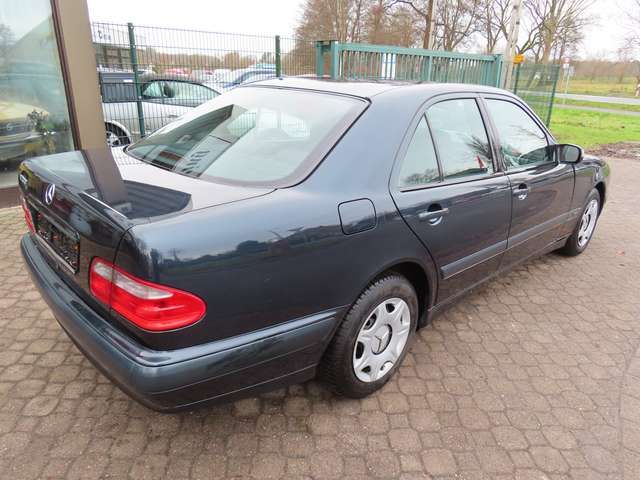 Mercedes-Benz E200 Classic W210 *nur 81 TKM*1.Hand*Klima*6-Gang*SHZ*