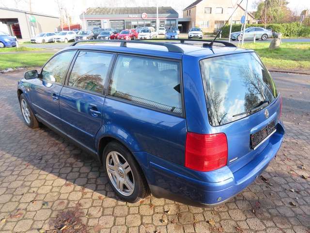 VW Passat Variant 2.8 V6 Syncro Highline*HU neu*Xenon*aAHK*Alcantara