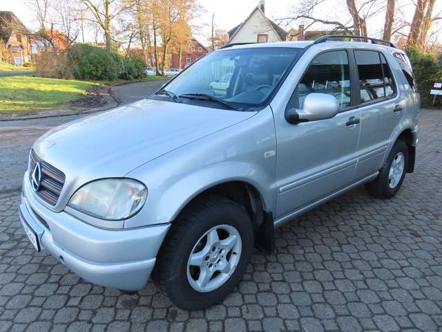 Mercedes-Benz ML 320 *2.Hand*HU a.W. neu*Leder*AHK*SHZ*eSD*Automatik*