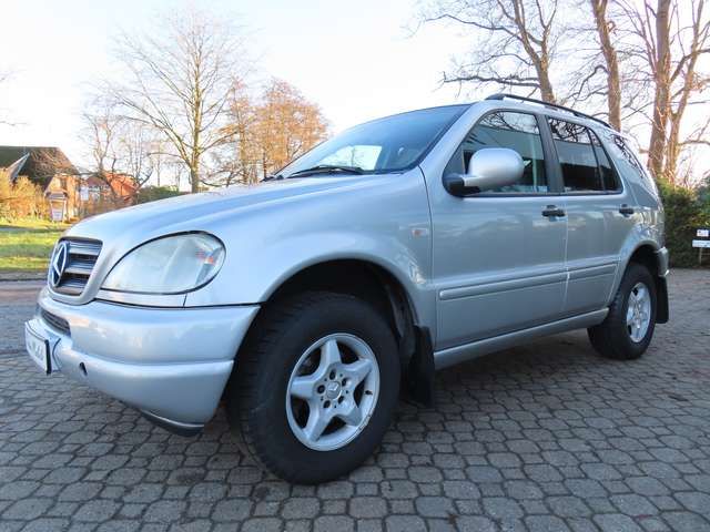 Mercedes-Benz ML 320 *2.Hand*HU a.W. neu*Leder*AHK*SHZ*eSD*Automatik*