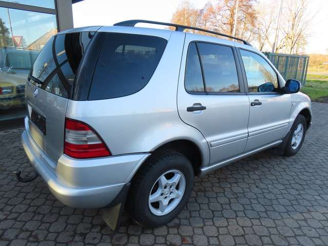 Mercedes-Benz ML 320 *2.Hand*HU a.W. neu*Leder*AHK*SHZ*eSD*Automatik*