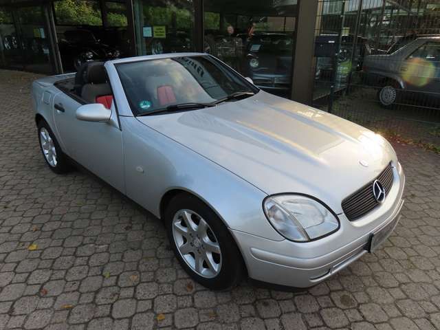 Mercedes-Benz SLK 200 *Scheckheft*HU neu*3.Hand*Leder*SHZ*Windschott*