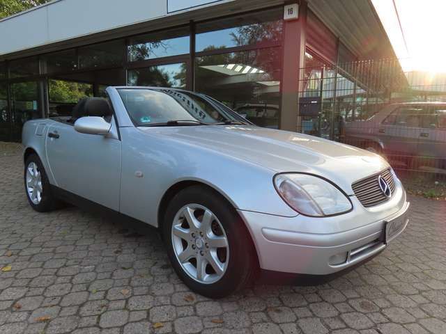 Mercedes-Benz SLK 200 *Scheckheft*HU neu*3.Hand*Leder*SHZ*Windschott*