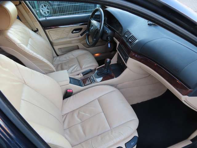 BMW 520 i E39 *HU a.W. neu*Automatik*Leder*MFL*Klimaautom.