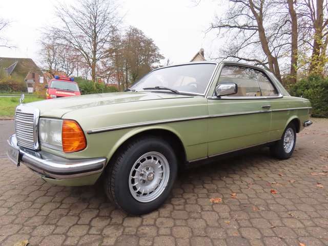 Mercedes-Benz 230 C W123 *H-Kennzeichen*HU a.W. neu*eSSD*Alu-Felgen*