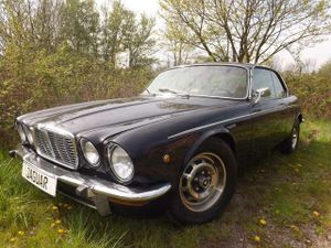 Jaguar XJ6