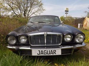 Jaguar XJ6