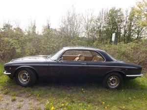 Jaguar XJ6