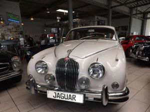 Jaguar MK II