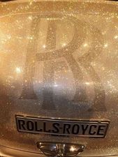 Rolls-Royce Cloud als einmalige kristalline  mobile Skulptur