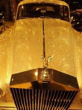 Rolls-Royce Cloud als einmalige kristalline  mobile Skulptur