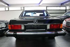 Mercedes-Benz SL 560