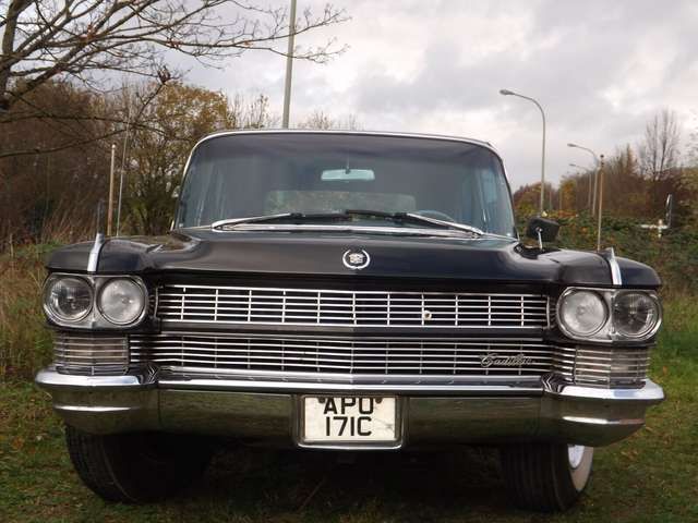 Cadillac Fleetwood S75 das orig.Fzg. des Schah v. Persien