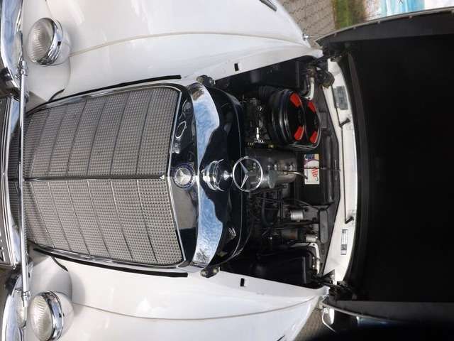 Mercedes-Benz 300 Adenauer Cabrio
