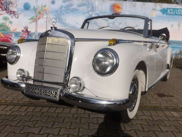 Mercedes-Benz 300 Adenauer Cabrio