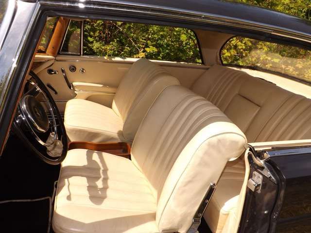 Mercedes-Benz 220 SE Coupé, sehr schön und sehr günstig!