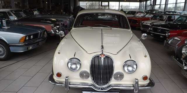 Jaguar MK II 640w