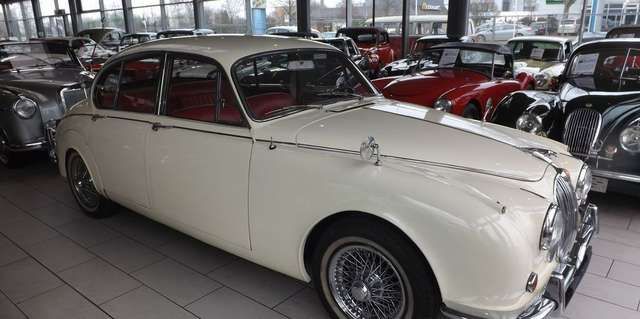 Jaguar MK II - at it¿s best!!!