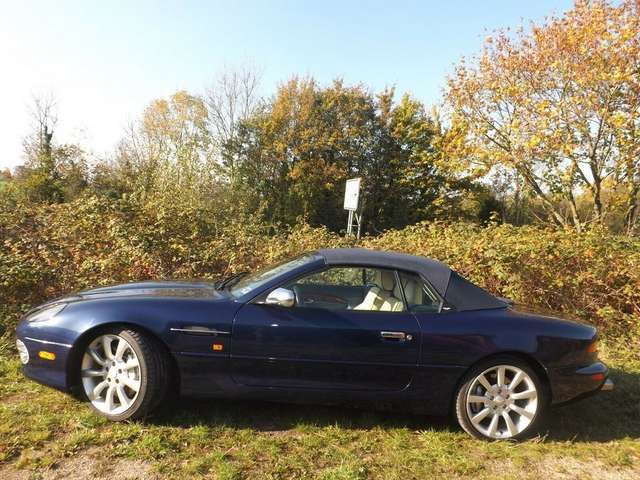 Aston Martin DB7