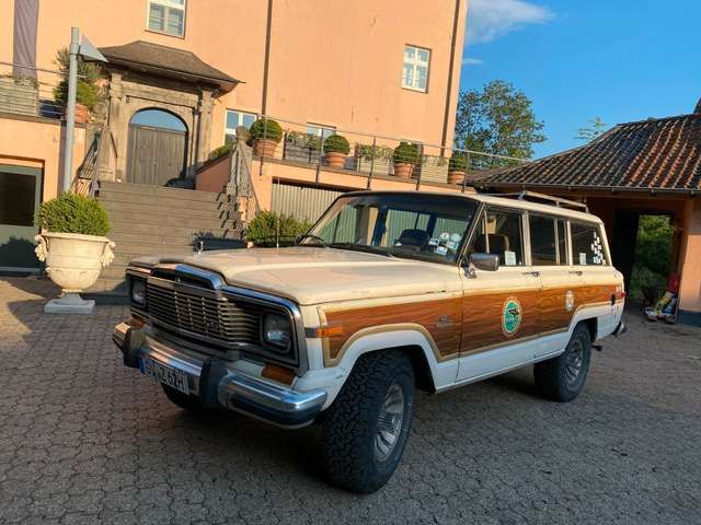 Jeep Wagoneer Cherokee - limited