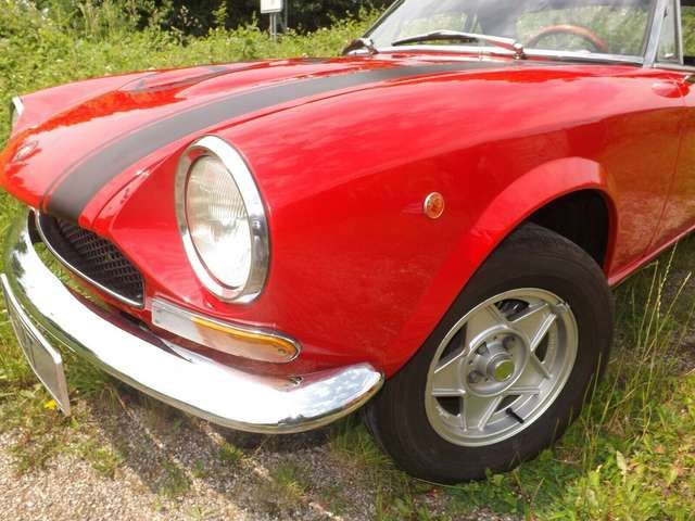 Fiat 124 Spider ,Bella Macchina"