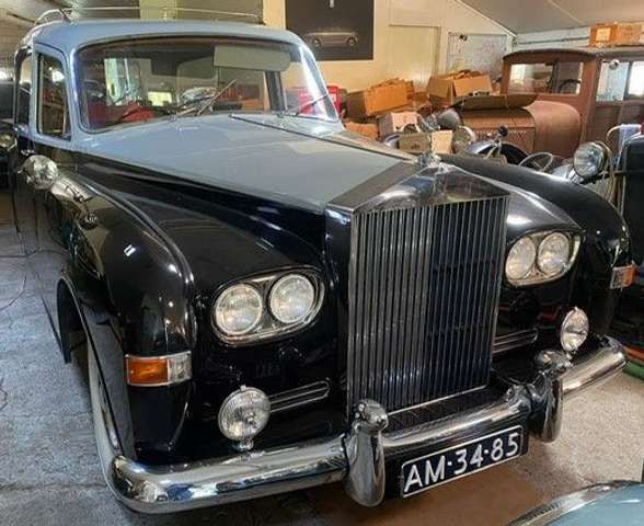 Rolls-Royce Phantom 640w