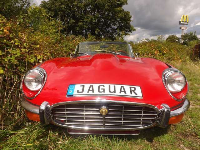 Jaguar E-Type E - top Zustand und sogar mit Schaltgetriebe!!