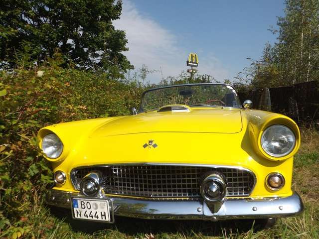 Ford Thunderbird V8-endgeil&sogar mit Schaltgetriebe