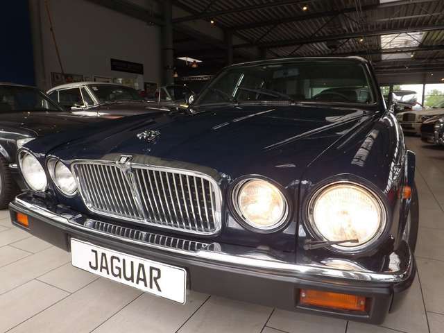 Jaguar XJ12 SIII DER Klassiker, sogar mit Schiebedach!