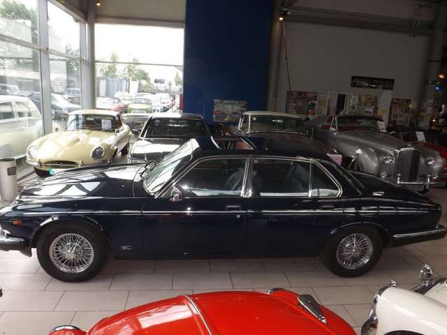 Jaguar XJ12 SIII DER Klassiker, sogar mit Schiebedach!