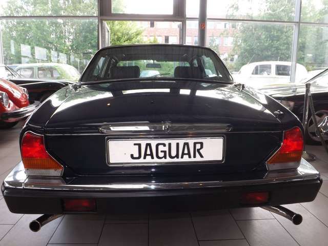 Jaguar XJ12 SIII DER Klassiker, sogar mit Schiebedach!