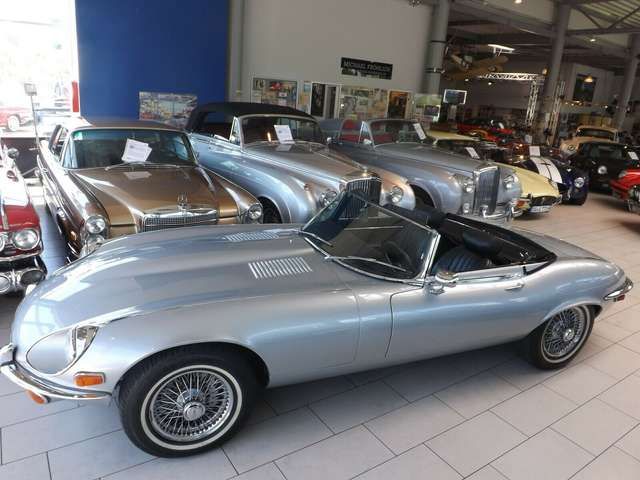 Jaguar E-Type V12 Cabriolet mit Schaltgetriebe! Perfekt