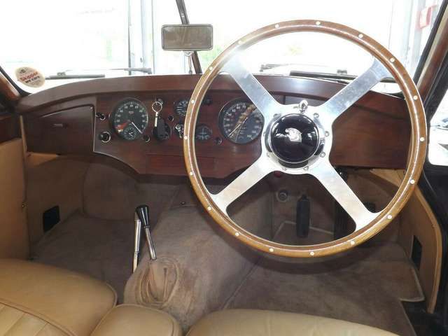 Jaguar XK 120 - die Superkatze!