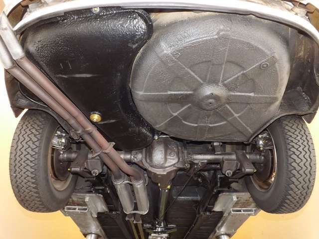 Jaguar MK II super von außen, innen und sogar von unten