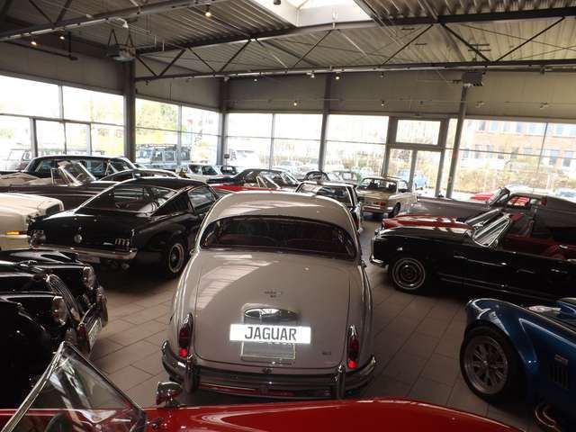 Jaguar MK II super von außen, innen und sogar von unten