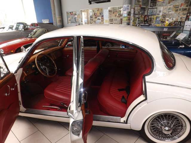 Jaguar MK II super von außen, innen und sogar von unten
