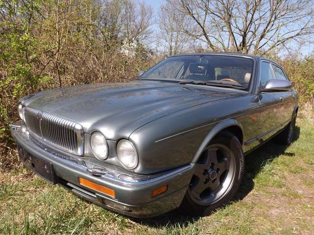 Jaguar Daimler 640w