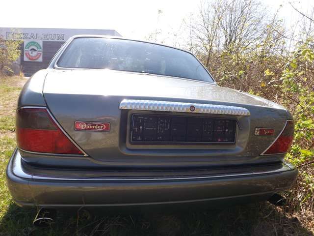 Jaguar Daimler Eight  X300 perfekt, edel und schön!