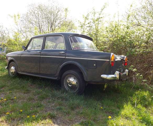 Fiat Sonstige 1100-kleines italienisches Auto ganz groß !