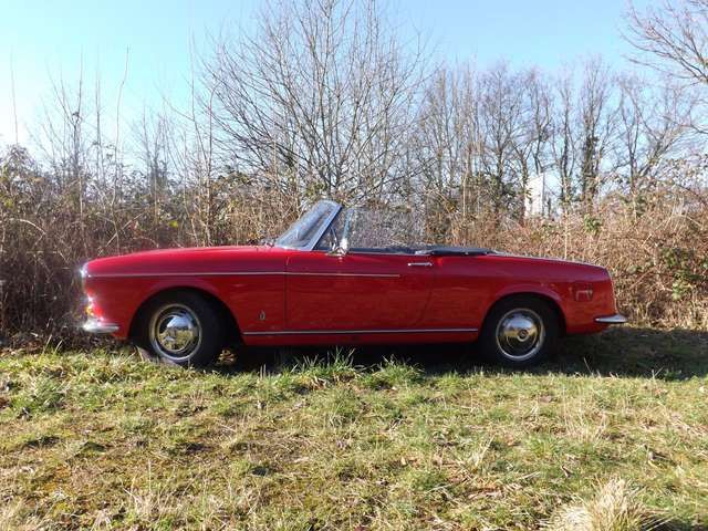 Fiat Sonstige 1200-rot wie die Liebe und schön wie der Sommer!